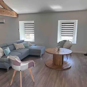 appartement-7-personnes.hotels-rhonealpes.com/